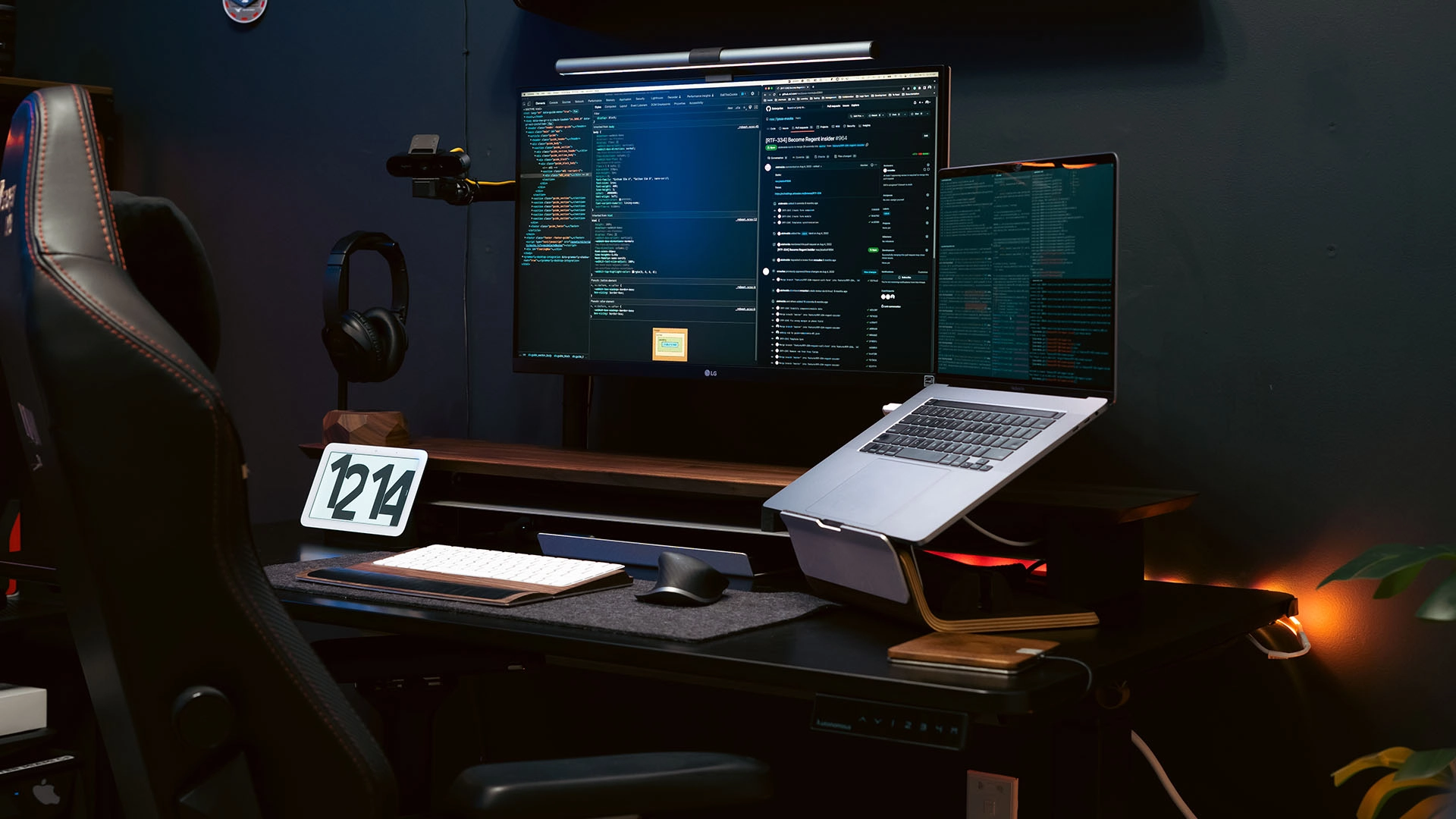 STANDING DESK WITH AI POWERED SENSORS visual data 3