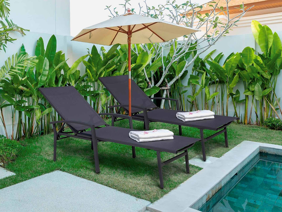 Nuu garden store chaise lounge
