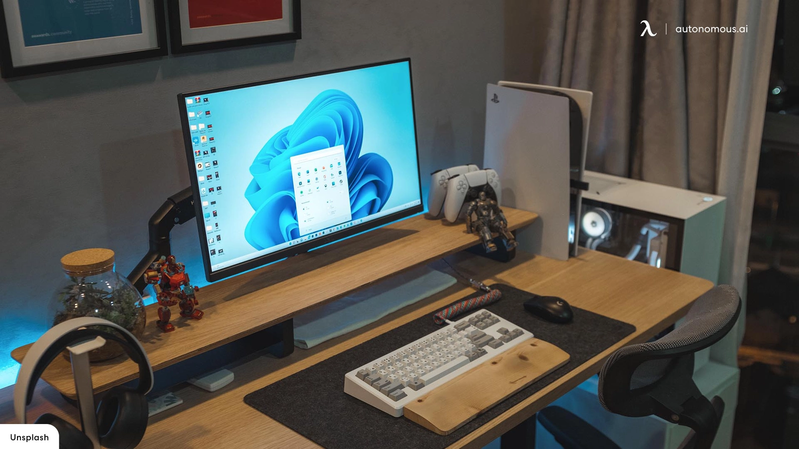 7 Cool Desks for 2024 Home Office Work