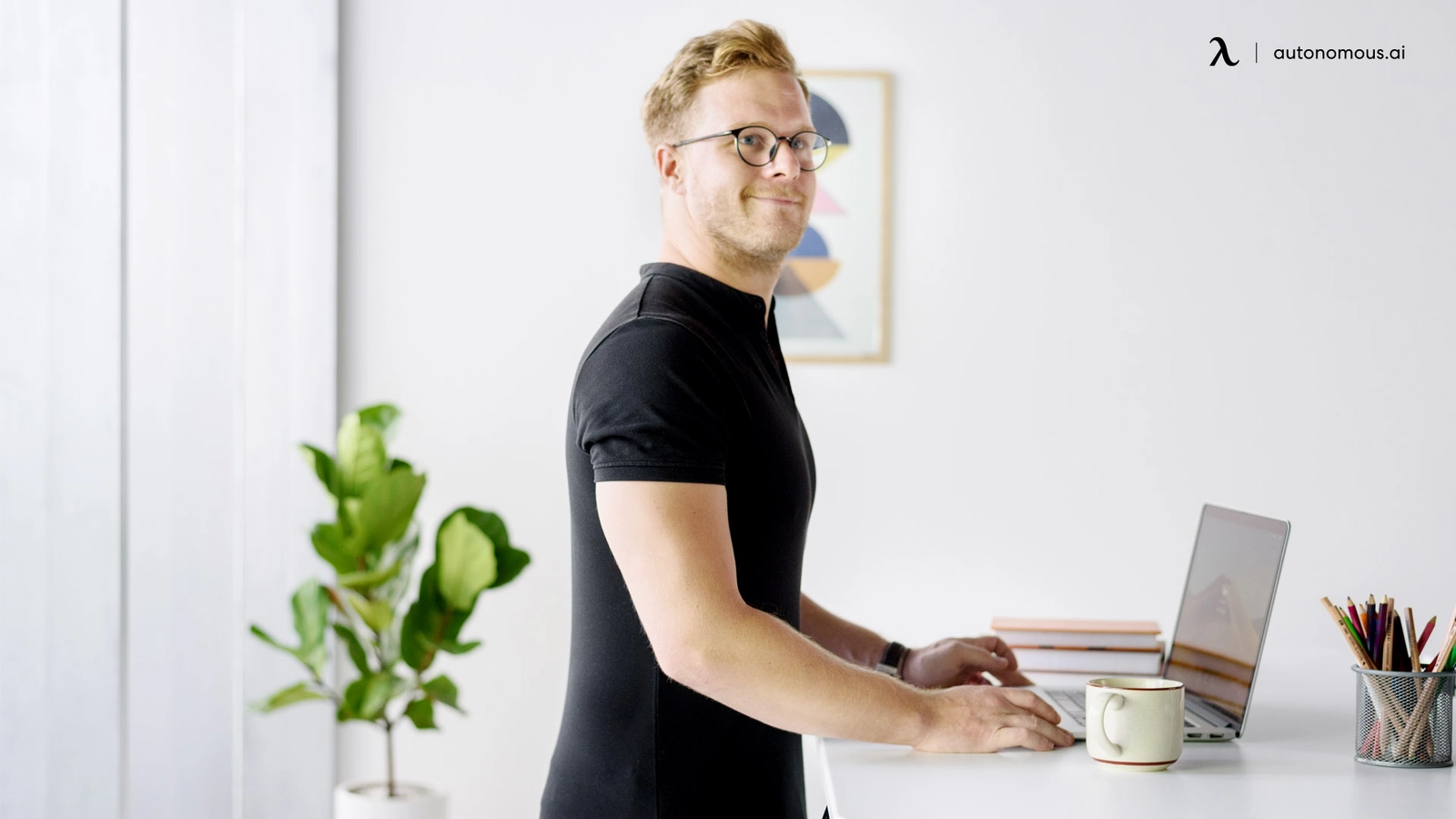 9 True Health Benefits of a Standing Desk
