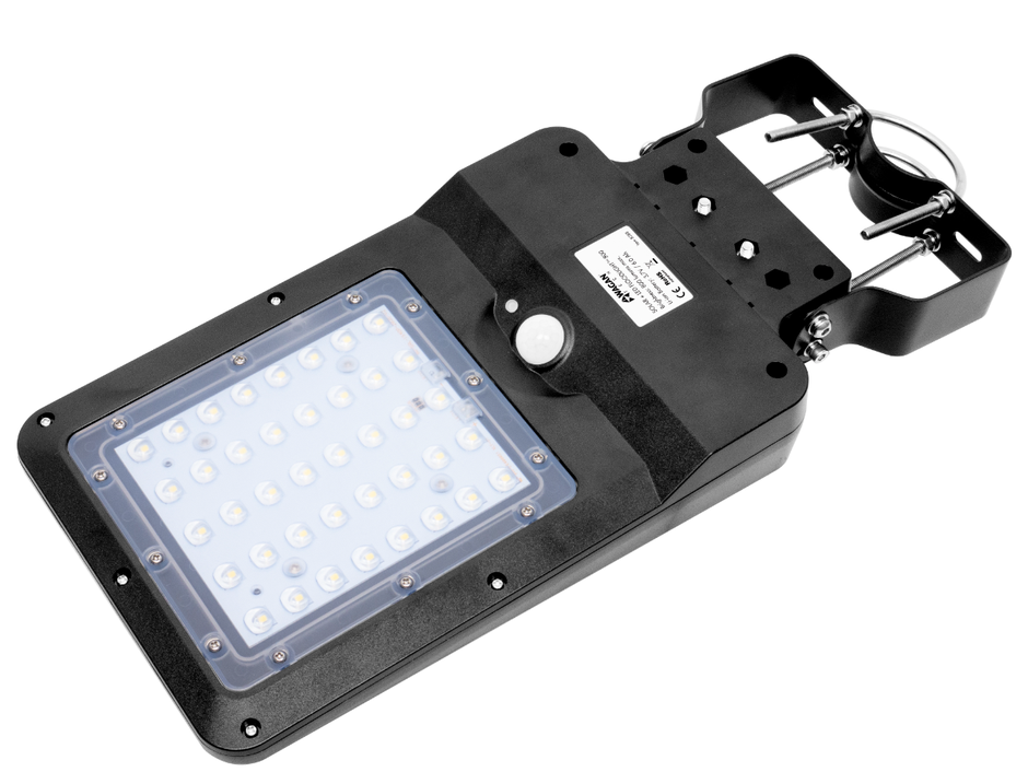 Wagan Solar + LED Floodlight 800: Solar Street Light