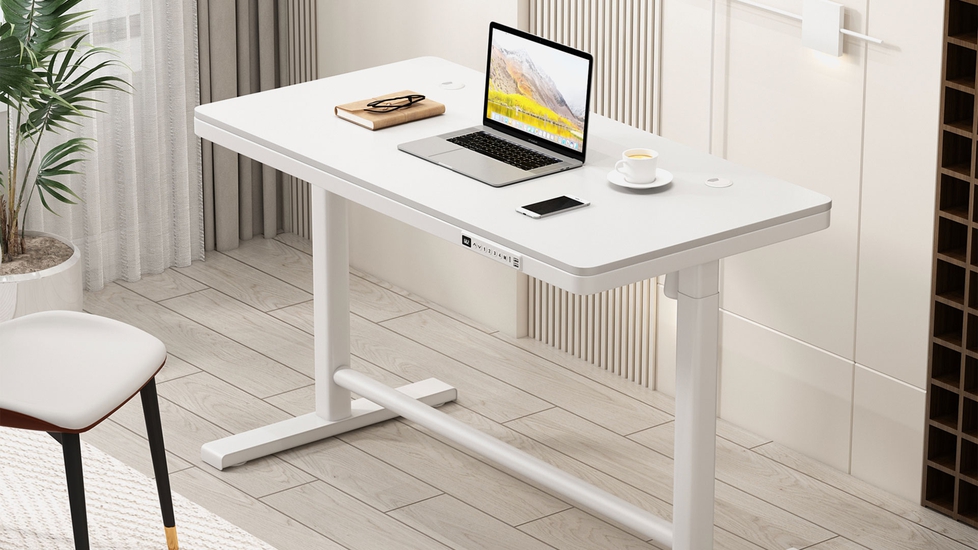 Ican electric height adjustable standing outlet desk