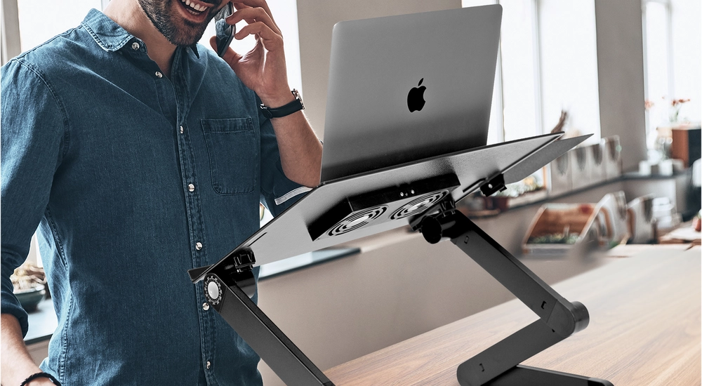 Mount-It! Laptop Tray with Cooling Fan & Mouse Pad
