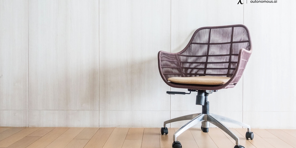Should Stylish Office Chairs Have Ergonomic Features?